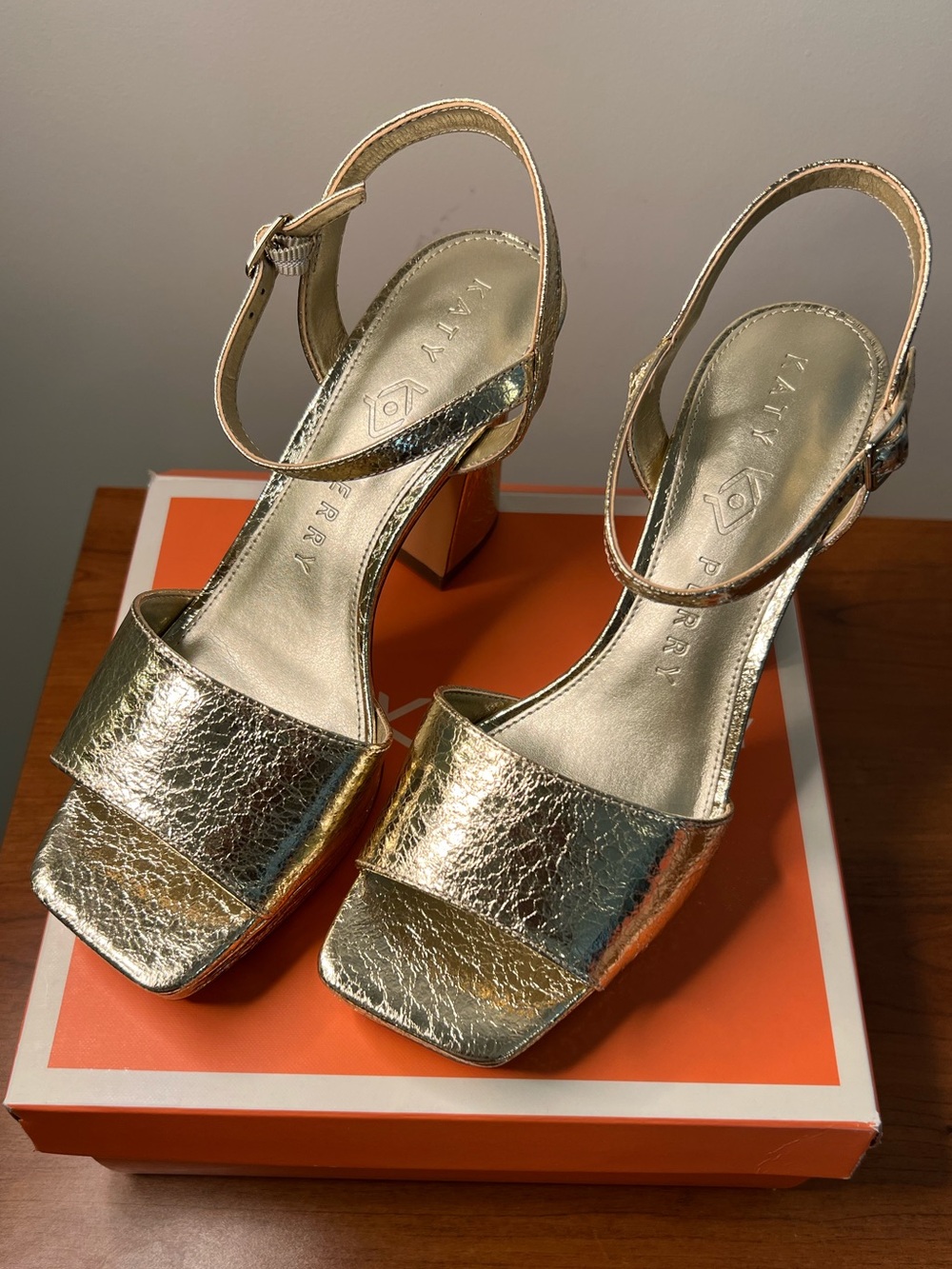 NWT Katy Perry Collections The Square Open Sandal (GOLD)
